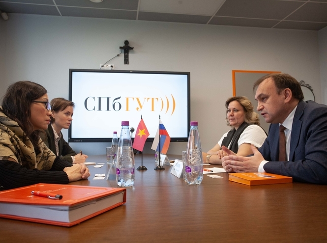 SPbSUT develops cooperation with Vietnam
