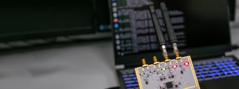 SDR демонстратор управления радиолинией с помощью xApp в srsRAN