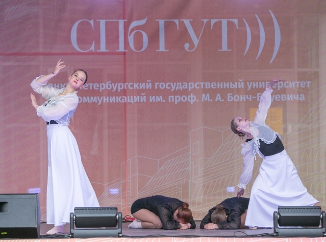 «Вы вступили в семью!»: в СПбГУТ прошёл День знаний 2025