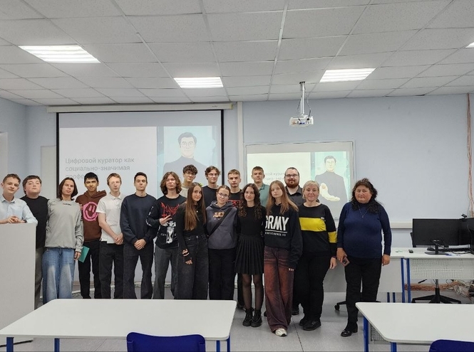 Петербургские школьники начали учиться по программе «Цифровой куратор» в СПбГУТ