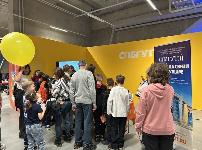 СПбГУТ стал партнером инженерного фестиваля «РобоФинист»