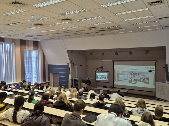 Студентам СПбГУТ рассказали о PR и маркетинге в промышленности