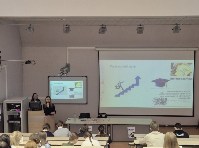 Студентам СПбГУТ рассказали о PR и маркетинге в промышленности