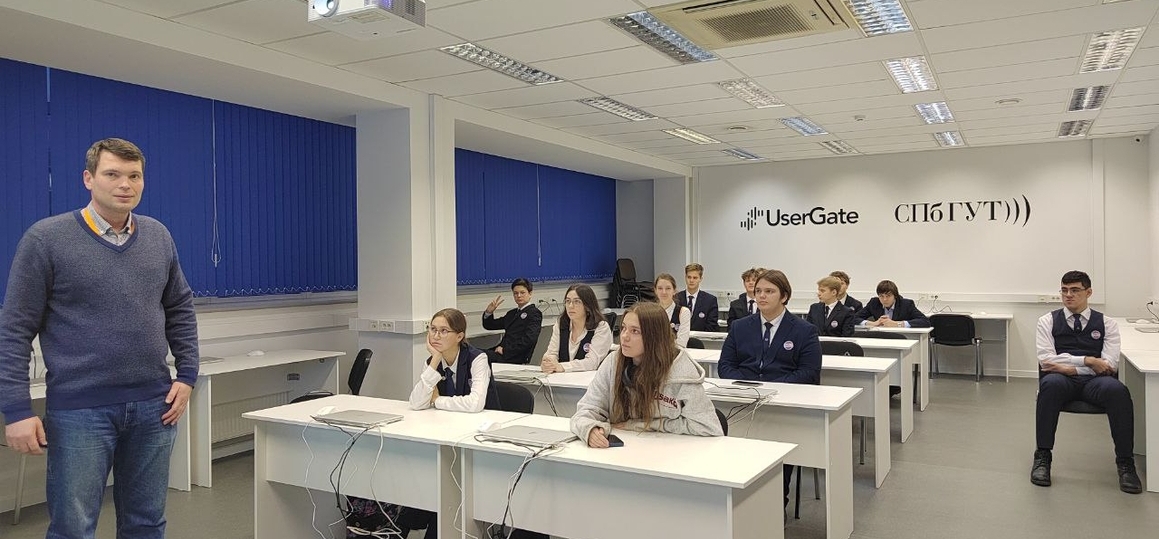 СПбГУТ посетили ученики Инженерно-технологической школы № 777