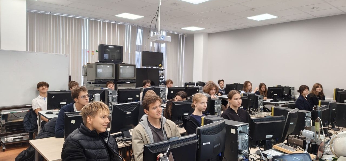 В СПбГУТ проходит «Факультативная школа»