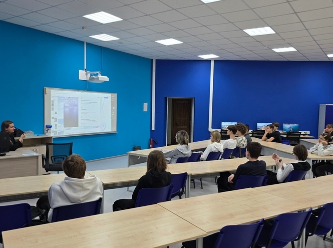 В СПбГУТ дали «ИТ-старт» петербургским школьникам