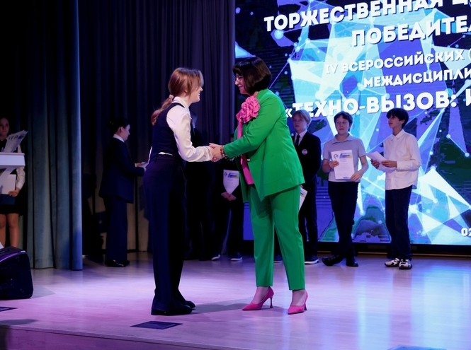 Сотрудники СПбГУТ принимают активное участие в профориентационной работе ИТШ № 777