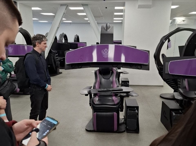 Магистрант СПбГУТ представил вуз на всероссийском инженерном форуме в Москве