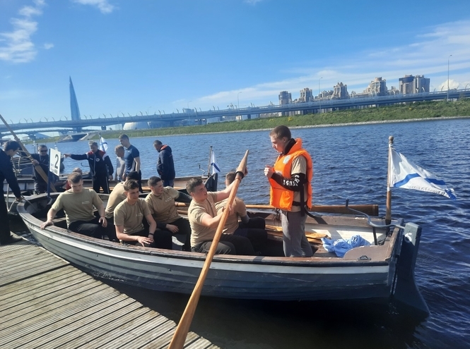 Студенты СПбГУТ на гребной регате «Весла – на воду!»