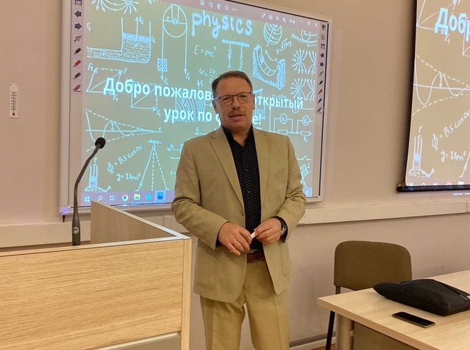 СПбГУТ провел открытый урок по физике для школьников Санкт-Петербурга