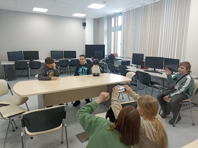 В СПбГУТ рассказали школьникам о создании медиа-проектов
