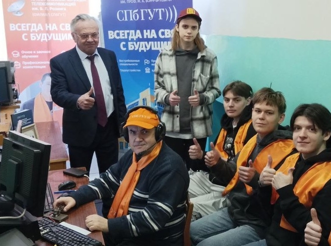В колледже телекоммуникаций в Архангельске состоялась радиосвязь с СибГУТИ