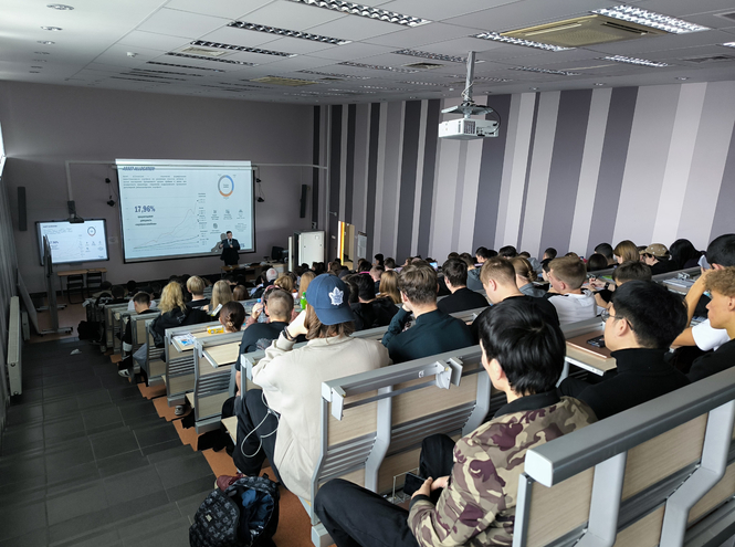 Представители Банка ВТБ (ПАО) провели лекцию для студентов факультета СТЭД