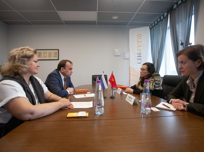 СПбГУТ развивает сотрудничество с Вьетнамом