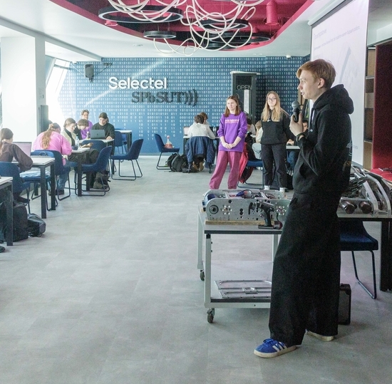 От идеи до арены: студенты-разработчики рассказали о пути боевого робота