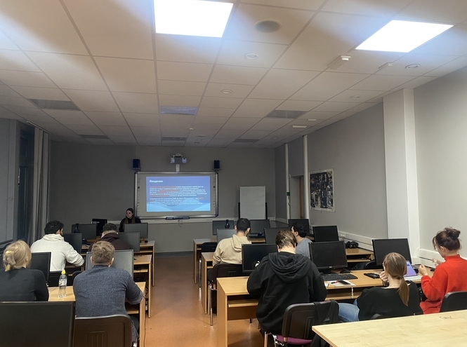 Студенты СПбГУТ освоили контент-анализ зарубежных СМИ по курсу на средства Фонда Потанина