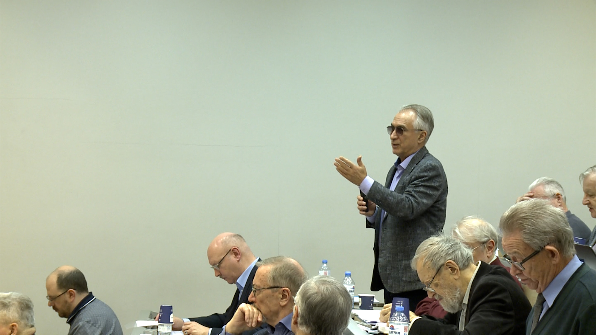 Поздравляем с защитой диссертации!