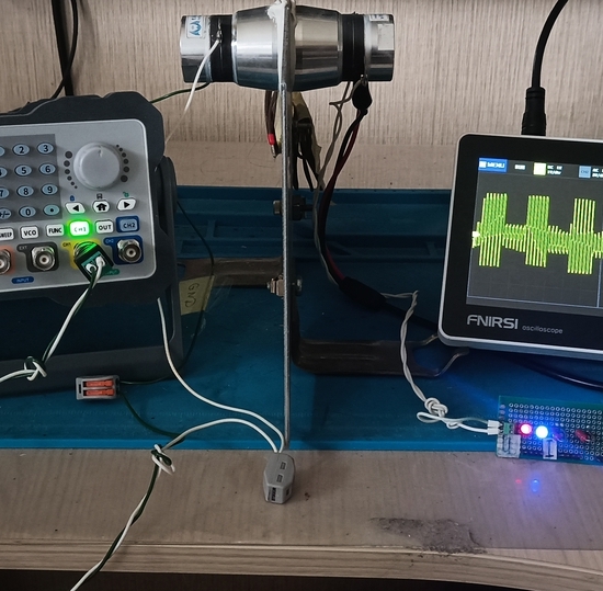 Металл становится прозрачным: новую эру ультразвуковой передачи энергии и данных открывает СПбГУТ