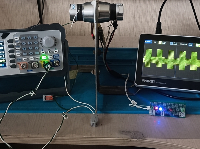 Металл становится прозрачным: новую эру ультразвуковой передачи энергии и данных открывает СПбГУТ