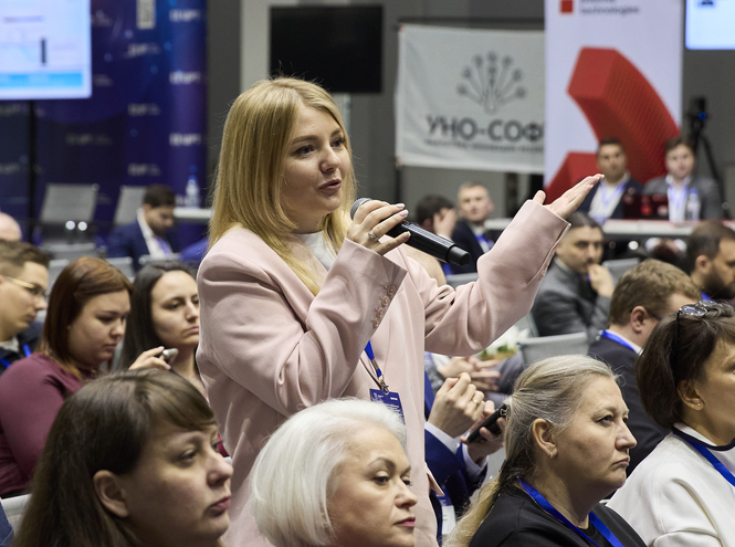 Ректор СПбГУТ принял участие в ежегодной стратегической сессии ЛО