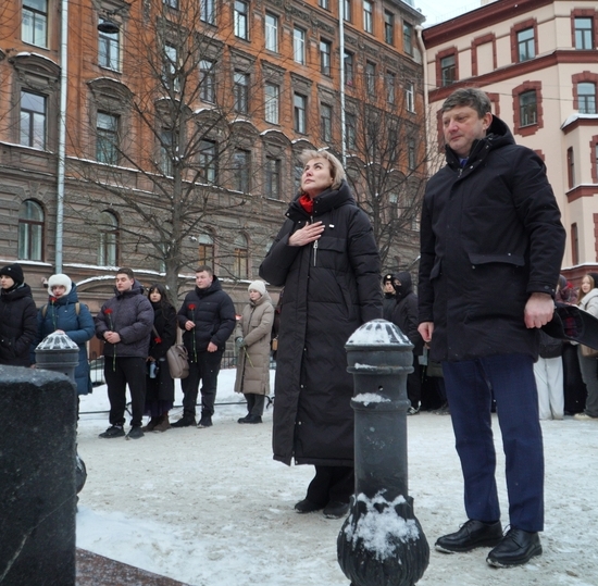 Студенты СПбКТ почтили память А. С. Пушкина в 189-ю годовщину смерти поэта