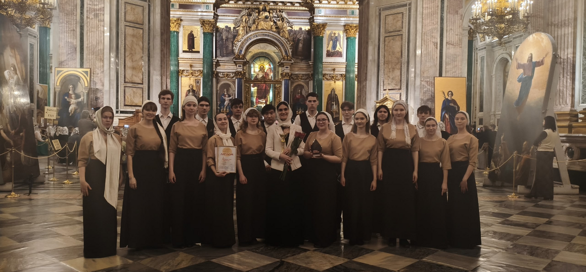 Хор СПбГУТ выступил на фестивале «Пасха Красная» в Троицком и Исаакиевском соборах