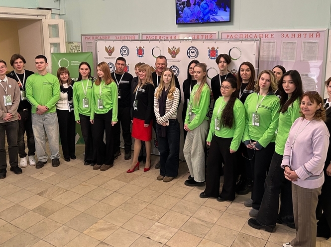 Флаг СПбГУТ на церемонии открытия чемпионата «Профессионалы»!