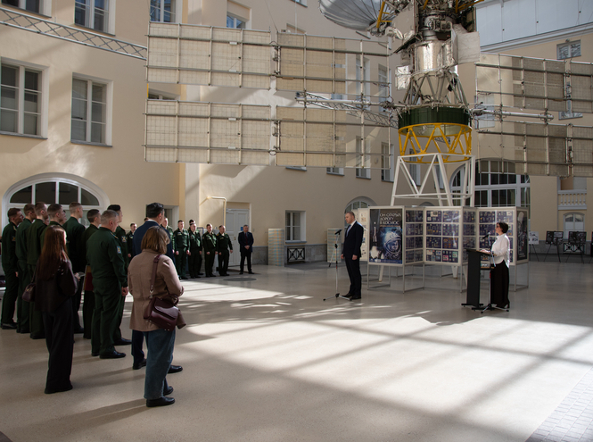 В Центральном музее связи открылась выставка, посвященная 65-летию полета Юрия Гагарина