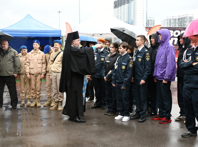 В Санкт-Петербурге открылся передвижной учебно-тренировочный комплекс «Улей»