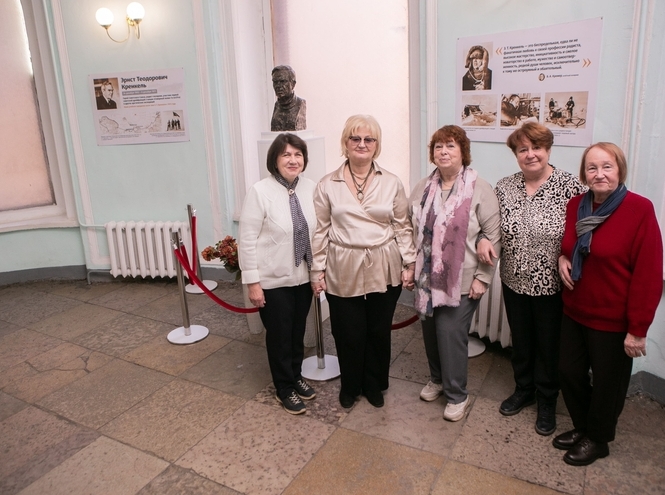 На Мойке, 61 прошла встреча выпускников ЛЭИС-СПбГУТ разных поколений