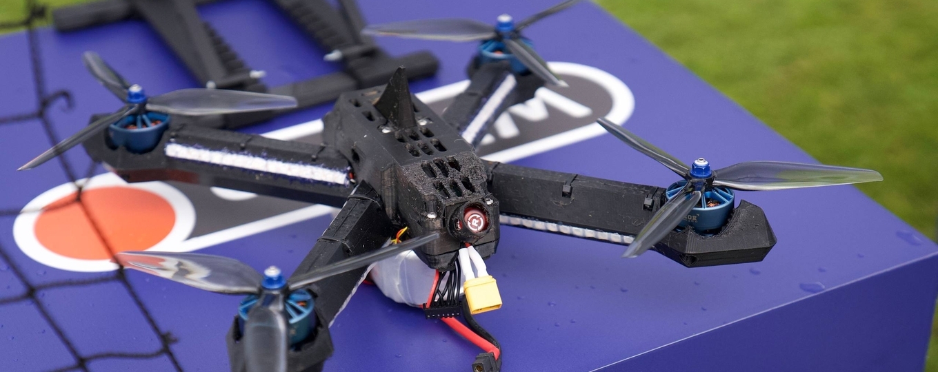 На стадионе «Петровский» определили сильнейших пилотов Северо-Запада