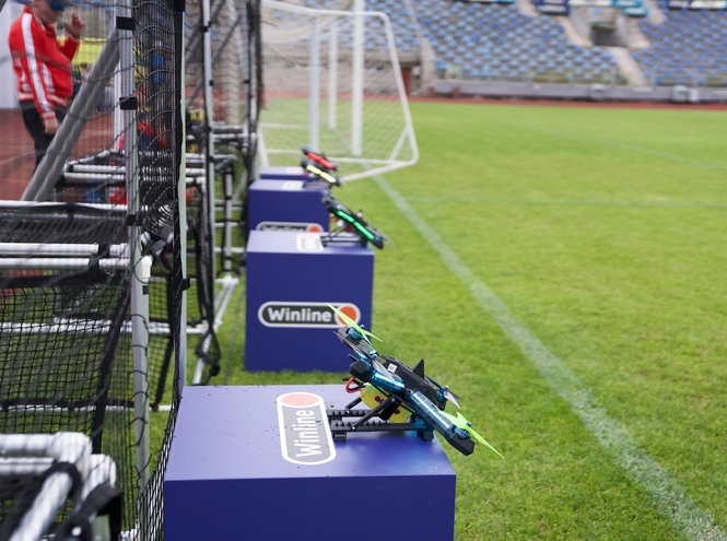 На стадионе «Петровский» определили сильнейших пилотов Северо-Запада