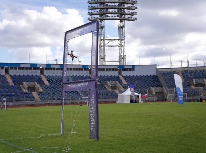 На стадионе «Петровский» определили сильнейших пилотов Северо-Запада