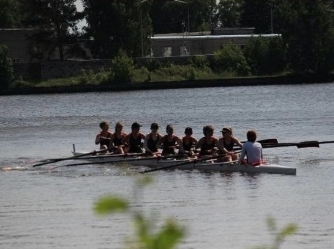Команда по академической гребле «Bonch Rowing Team» привезла серебро из Москвы и золото из Петербурга