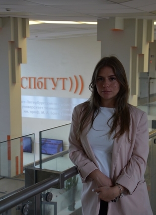 Пинхасова Юлия Владимировна