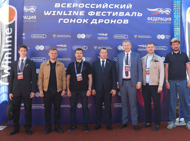 В Петербурге при поддержке СПбГУТ прошёл Фестиваль гонок дронов
