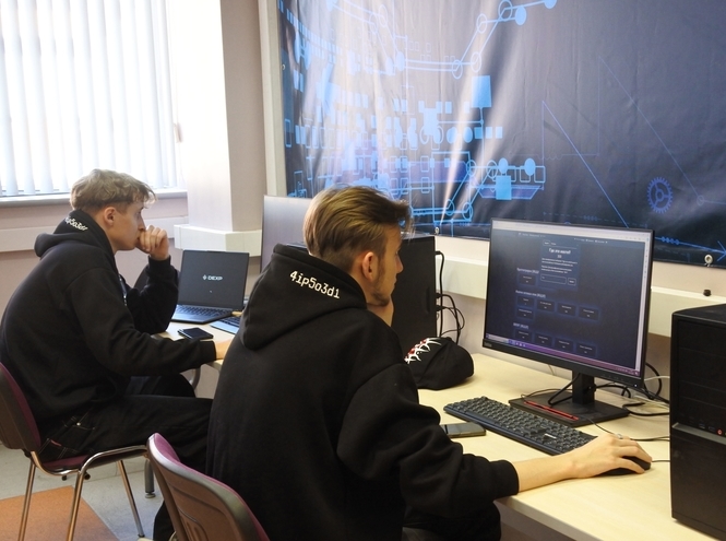 В СПбГУТ проходит Летняя школа по информационной безопасности
