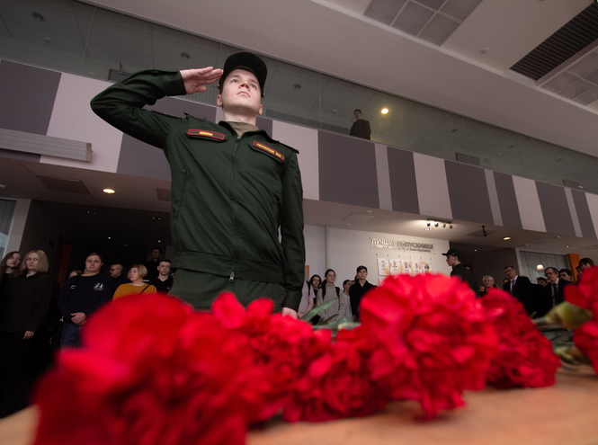 В СПбГУТ состоялся митинг, посвящённый Дню Героев Отечества